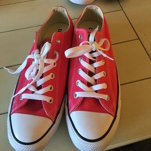 Nwot Fuschia converse sneakers never worn!